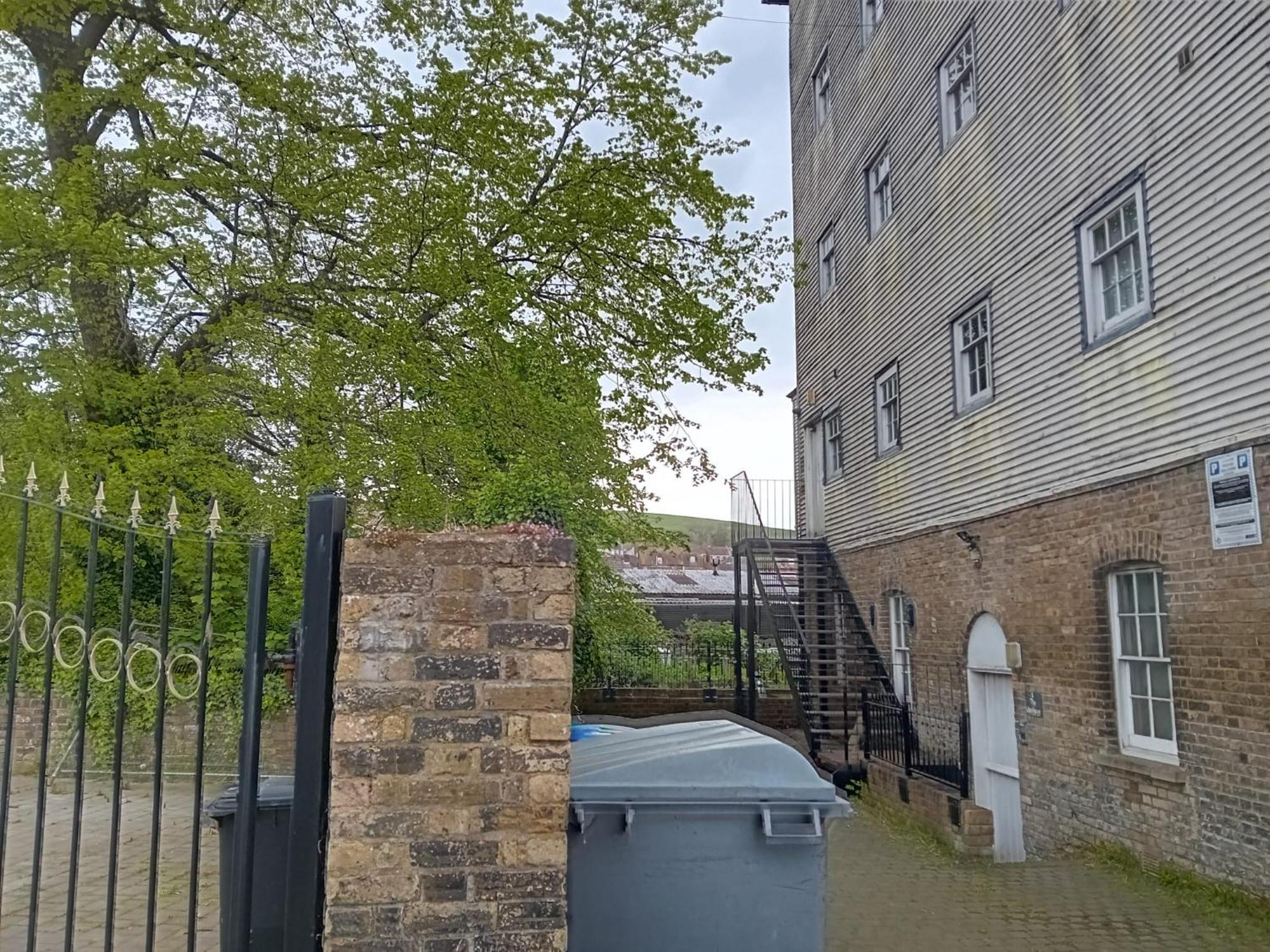 Apartment In Historic Mill, Near Dover Port Екстер'єр фото